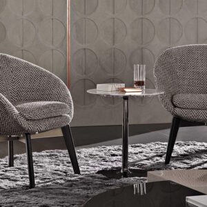 Russel Lounge