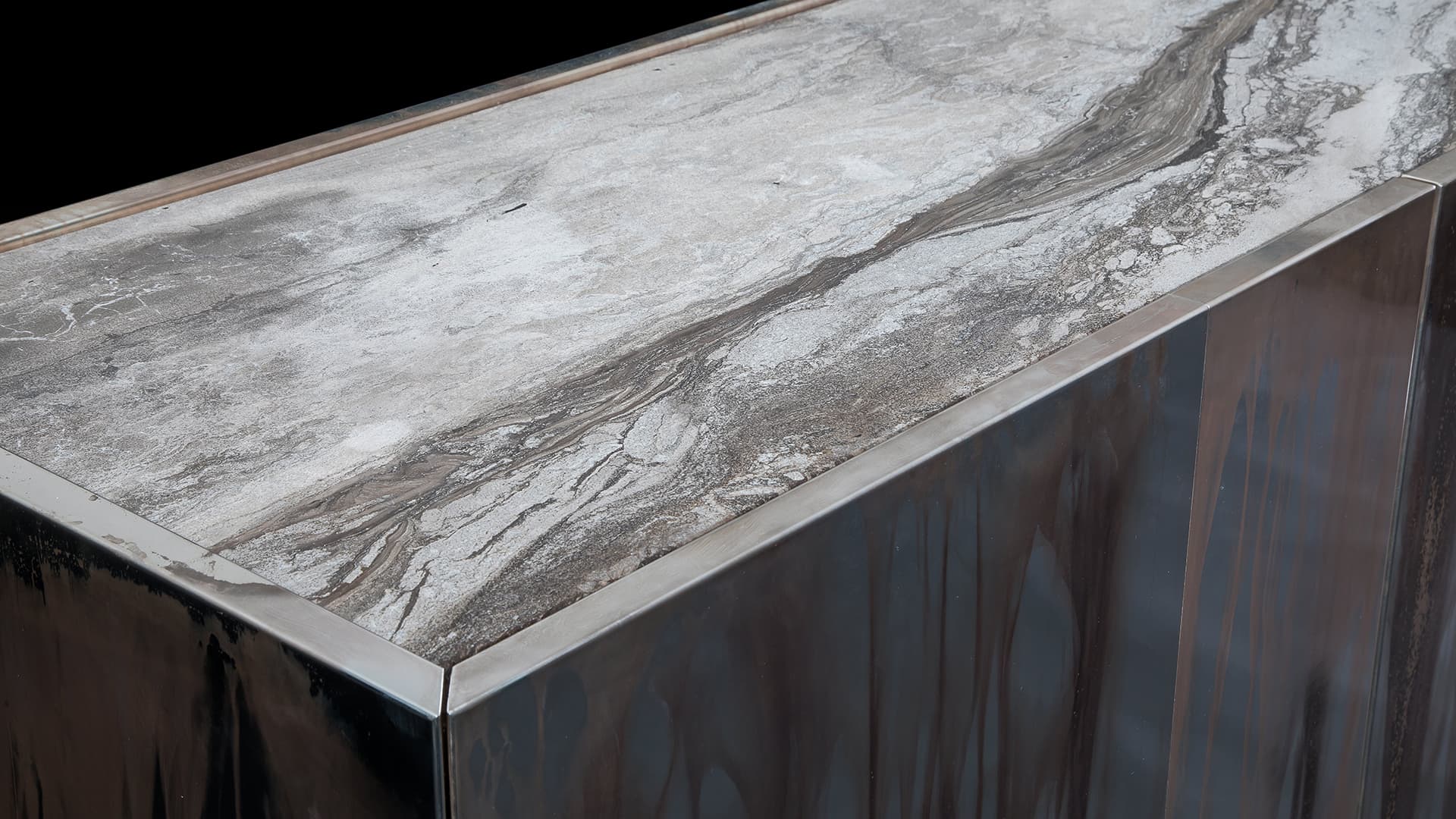 Side x Evo - Image 4