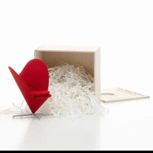 Heart-shaped Cone Chair - Miniature